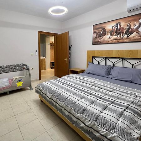 Apartment In Skanderbeg Square - Tirana Center 2 Zewnętrze zdjęcie