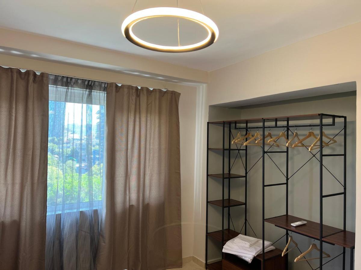 Apartment In Skanderbeg Square - Tirana Center 2 Zewnętrze zdjęcie