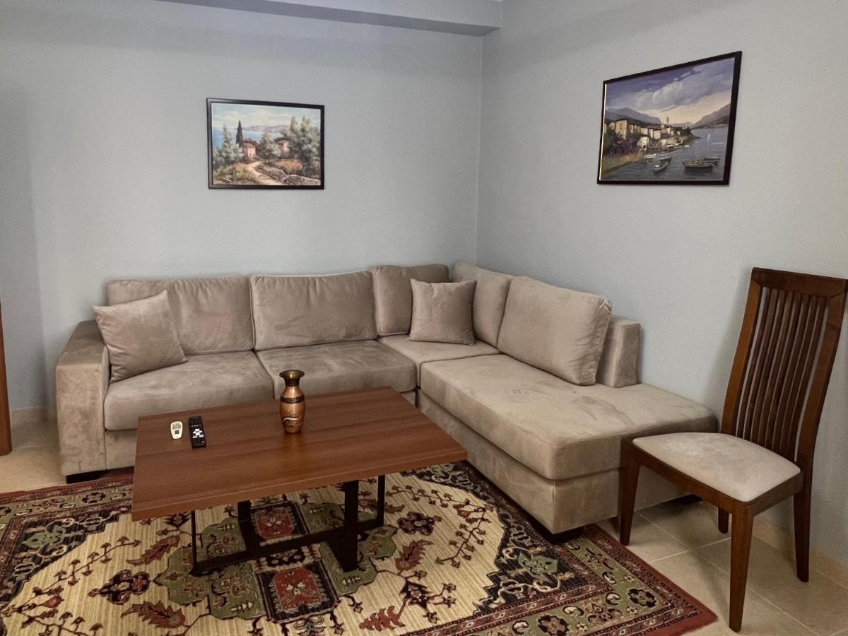 Apartment In Skanderbeg Square - Tirana Center 2 Zewnętrze zdjęcie