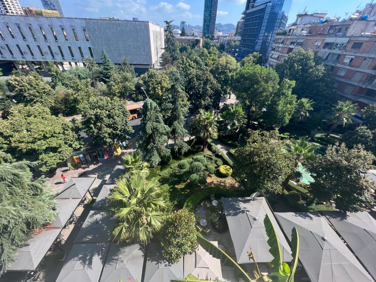 Apartment In Skanderbeg Square - Tirana Center 2 Zewnętrze zdjęcie