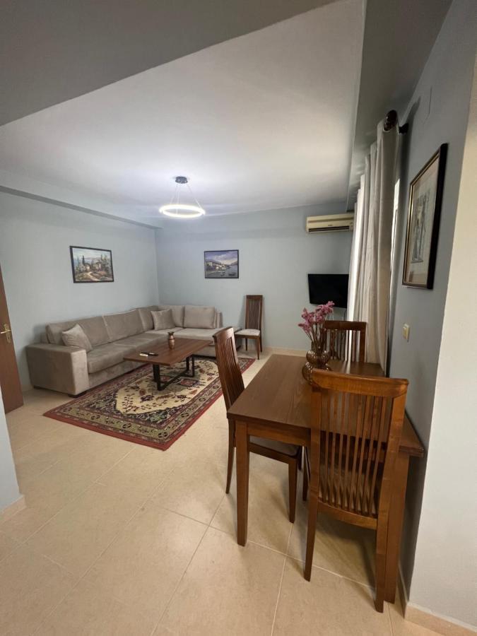 Apartment In Skanderbeg Square - Tirana Center 2 Zewnętrze zdjęcie