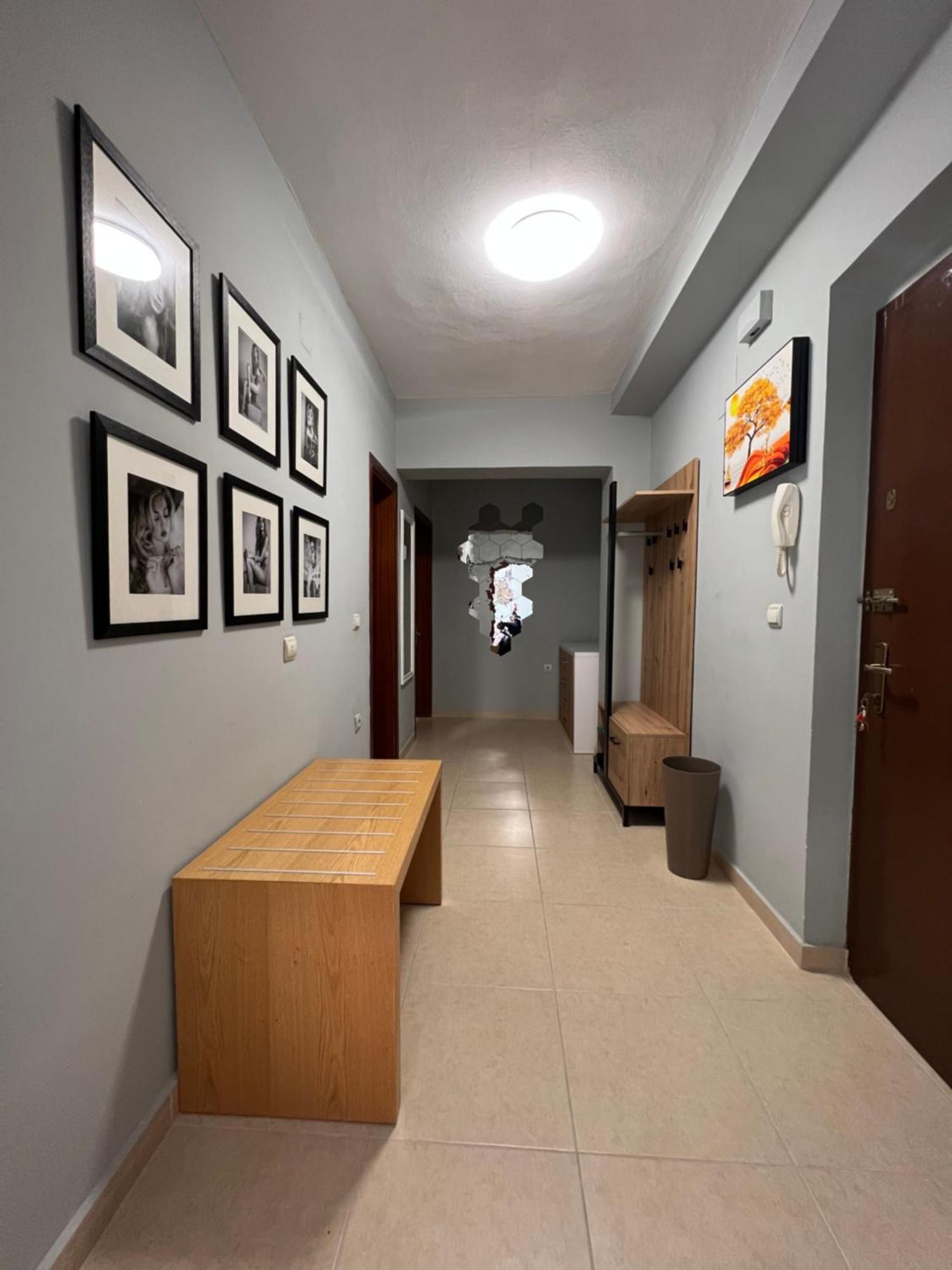 Apartment In Skanderbeg Square - Tirana Center 2 Zewnętrze zdjęcie