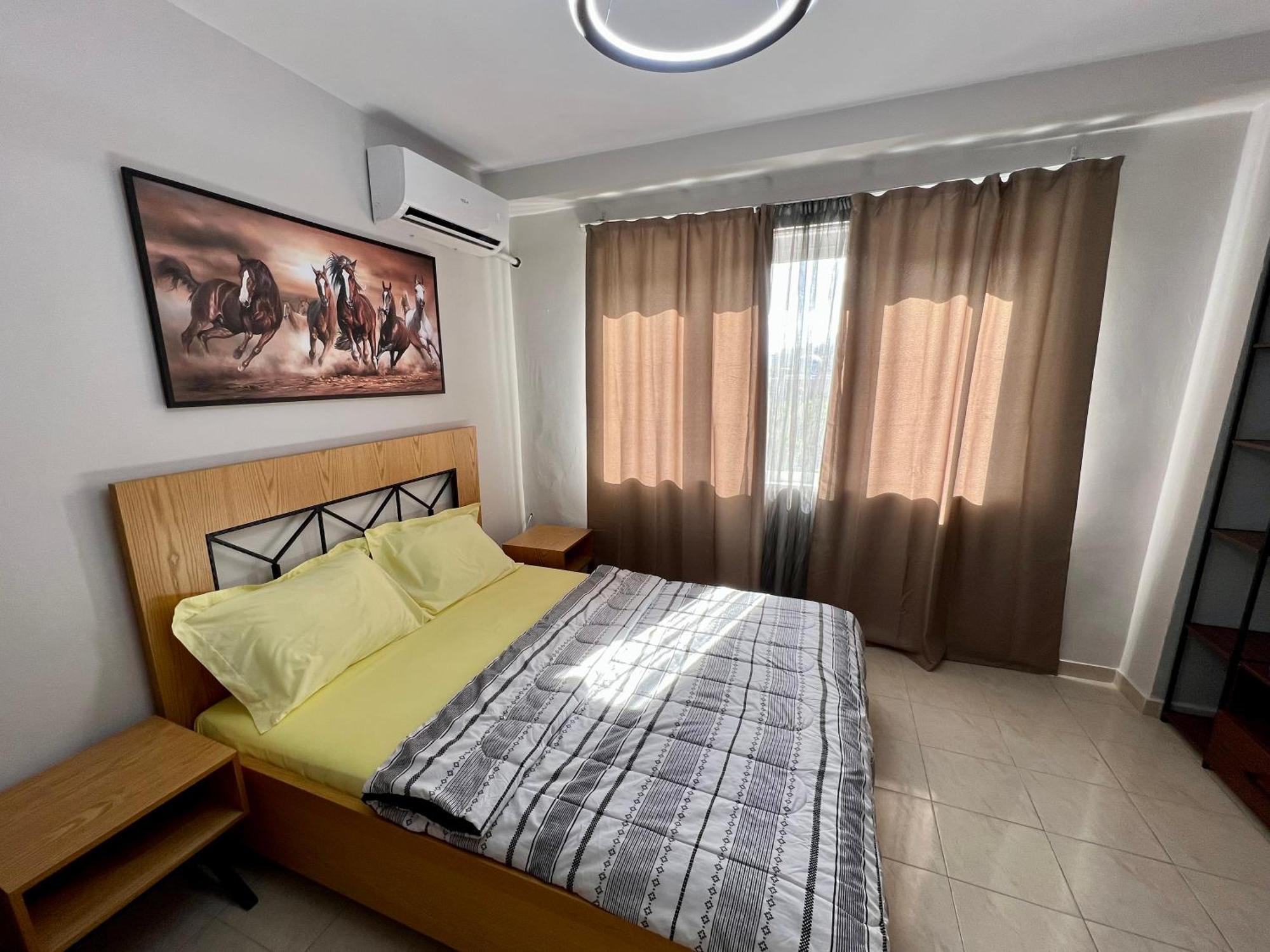 Apartment In Skanderbeg Square - Tirana Center 2 Zewnętrze zdjęcie