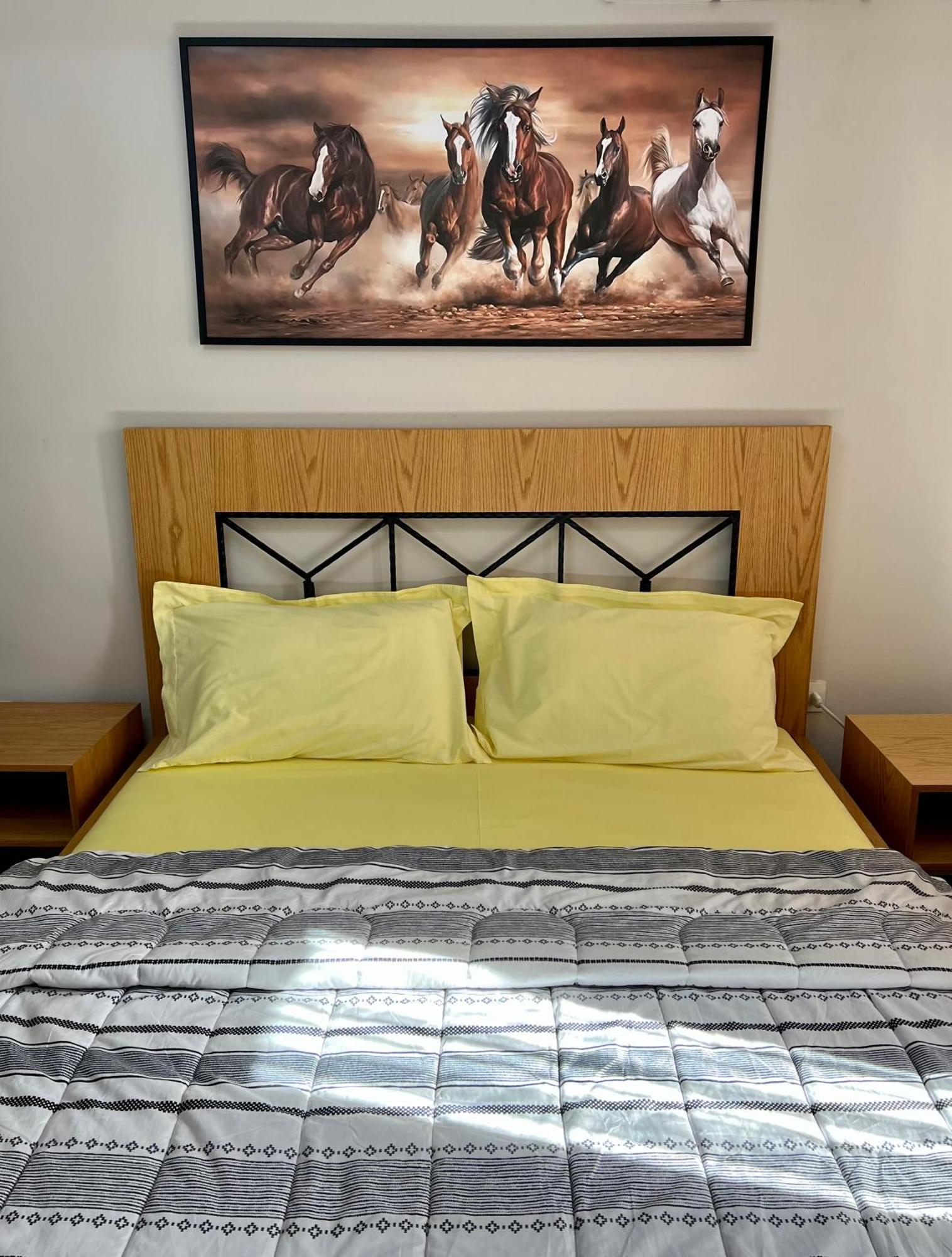 Apartment In Skanderbeg Square - Tirana Center 2 Zewnętrze zdjęcie