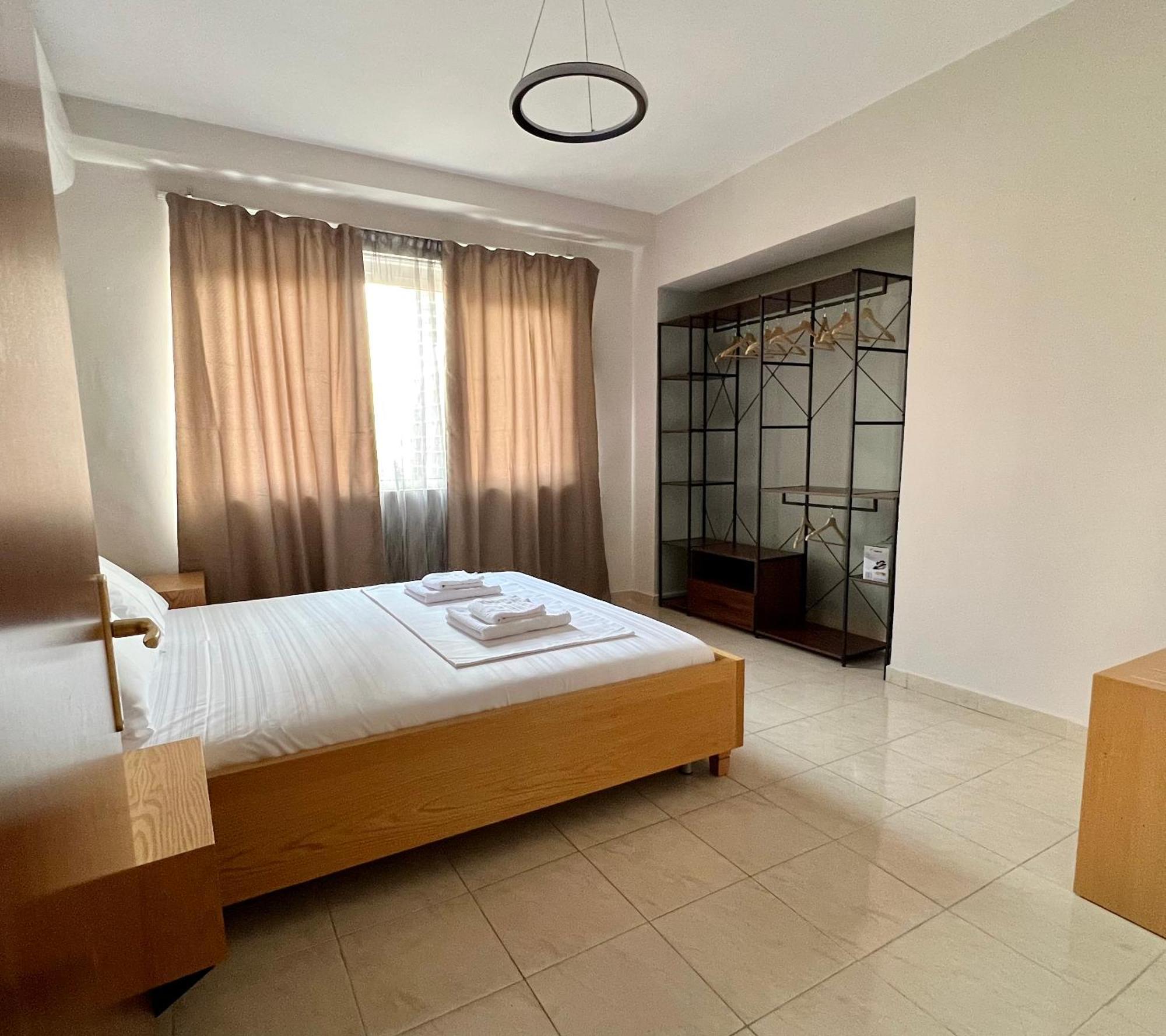 Apartment In Skanderbeg Square - Tirana Center 2 Zewnętrze zdjęcie